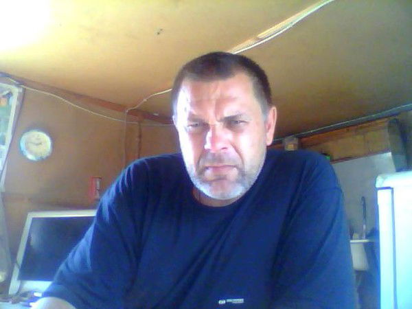 Виктор Попов