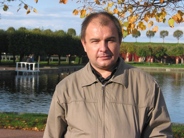 Рустам Хусанов