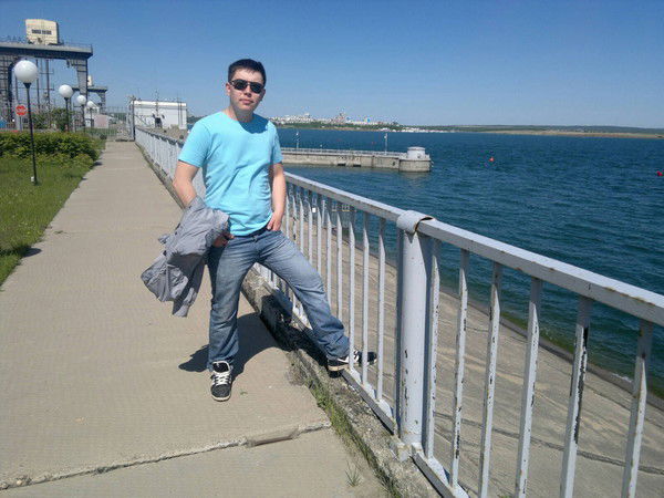 Виктор Хантаков