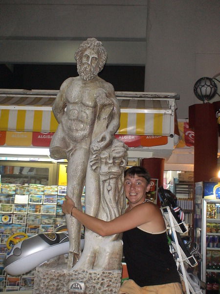 Юрий Ларионов