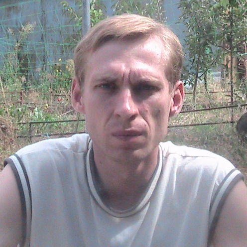 Максим Стеценко