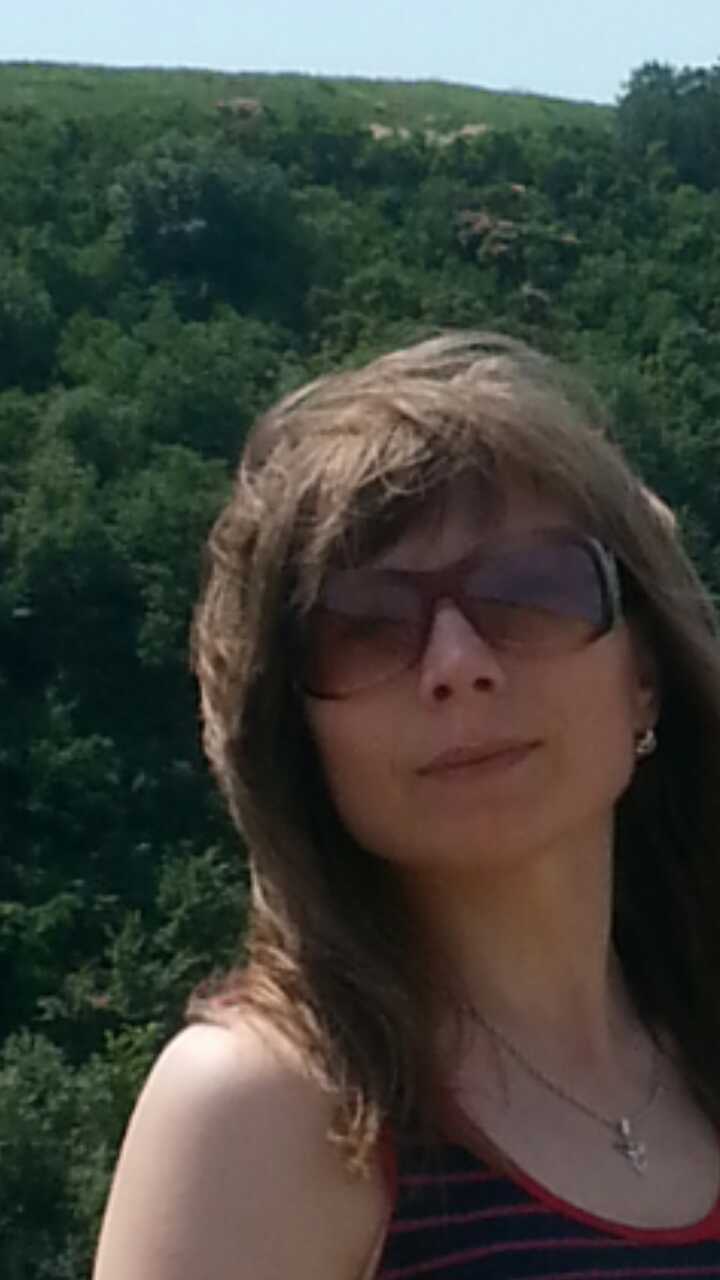 Елена Мельник