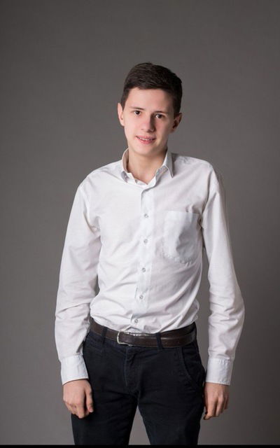 Рома Попрыгин