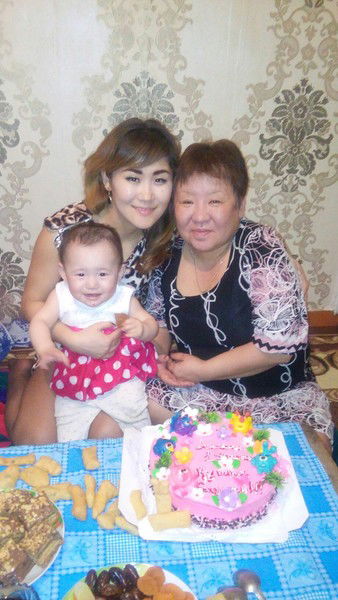 Турсынхан Бузаканова