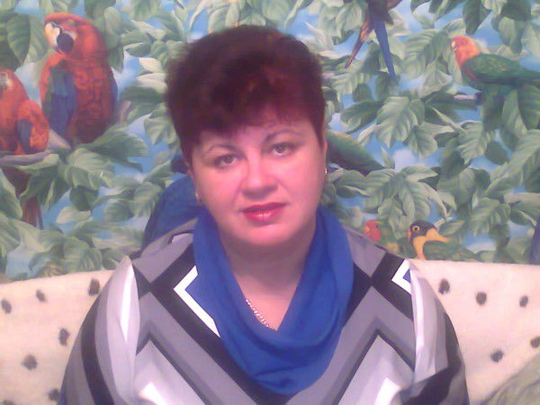 Елена Ахатова