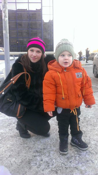 Яна Азарова