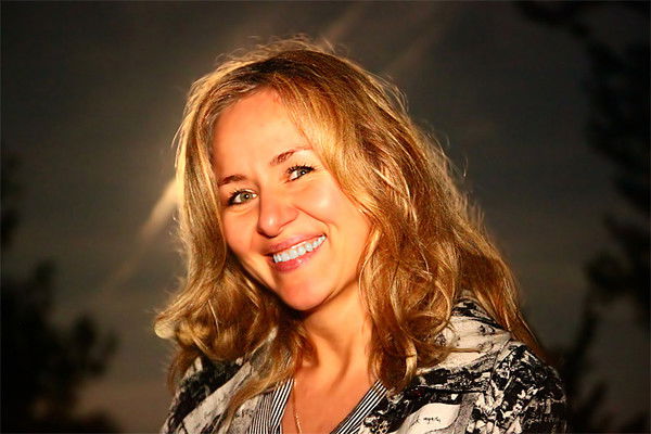 Лариса Иост