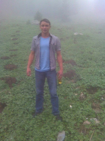 Коля Леонов