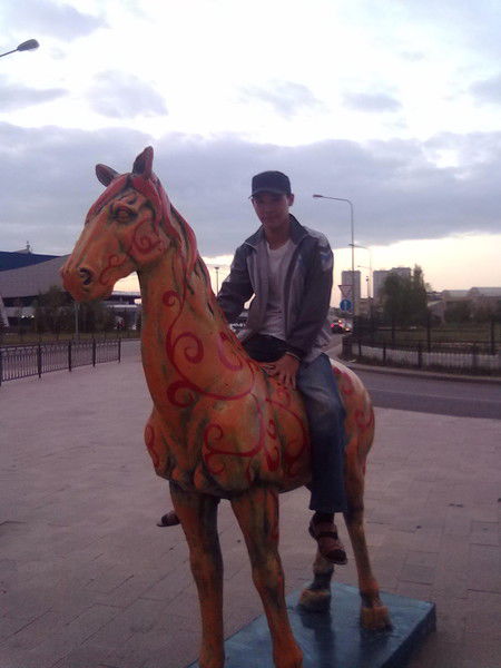 Азамат Баянгалиев