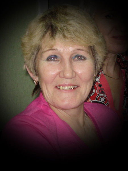 Нина Ныробцева