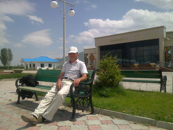 Елдос Нургож@ев