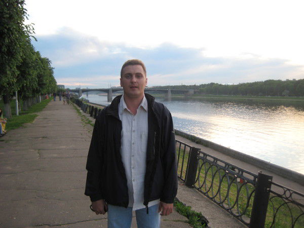 Олег Акимов