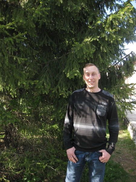 Олег Цуцков