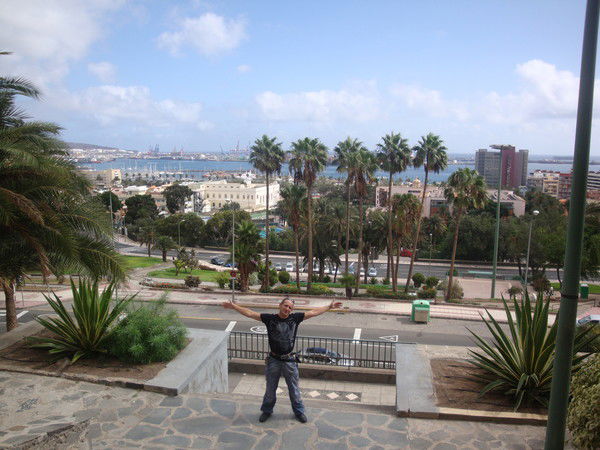 Александр Гладкий