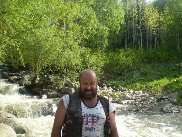 Юрий Манаков