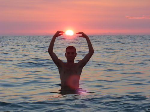 Александр Олейник