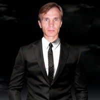 Роберт Столяров