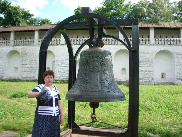 Вера Сердюкова