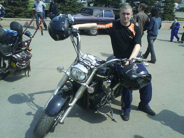 Александр Николаев