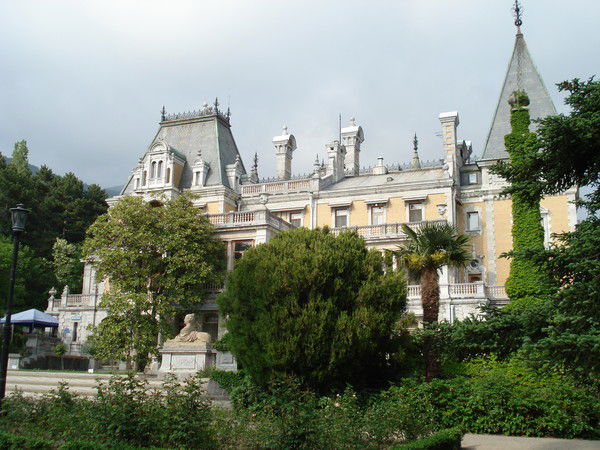 Эльнора Шарипова