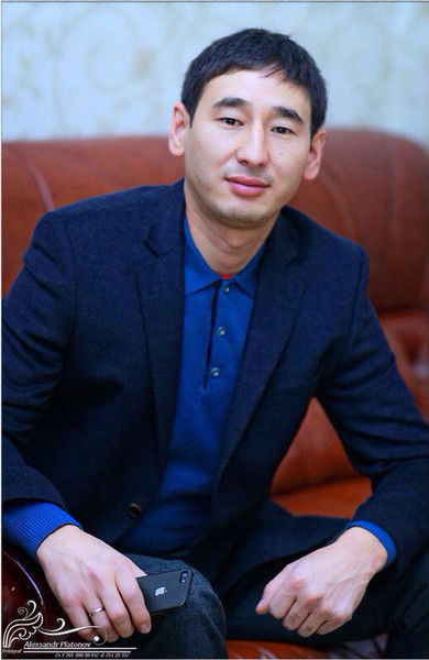 Алмас Накипбеков