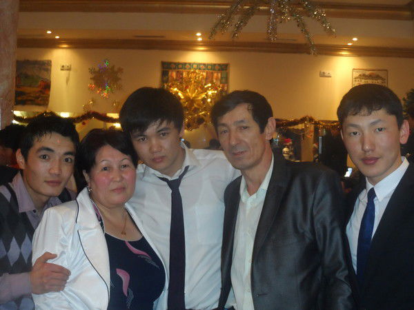 Азат Жанболотов