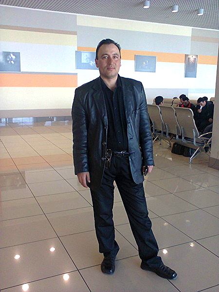 Уткир Вахидов