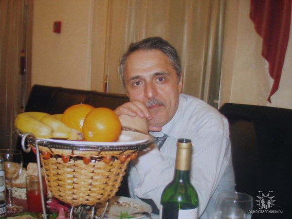 Ибадуллах Аюбов