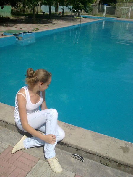 .....чеloveчек .....