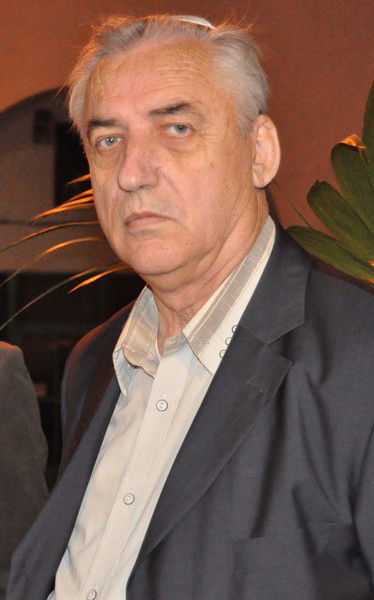 Неизвестно Неизвестно