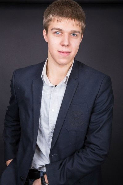 Серый Ефремов