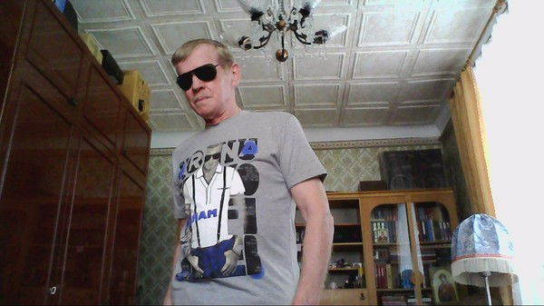 Анатолий. Микуров.