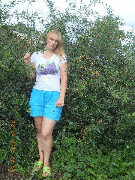 Неля Меркулова