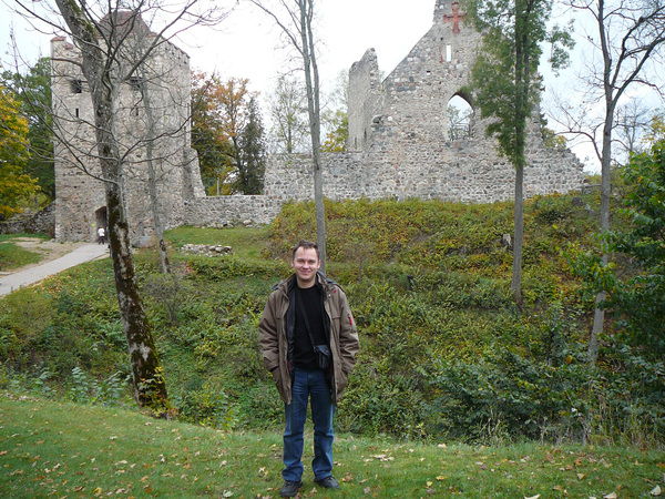 Михаил Артамонов