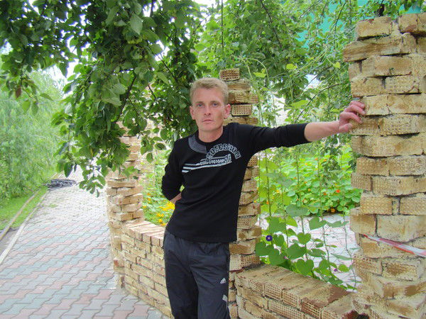 Александр Калеев