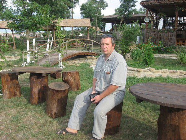 Олег Настоящев