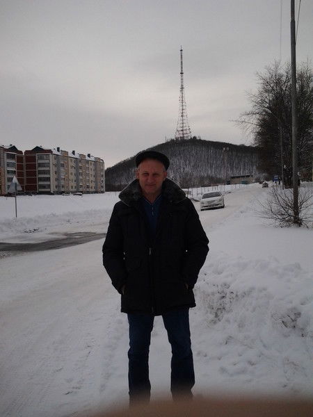 Михаил Попов