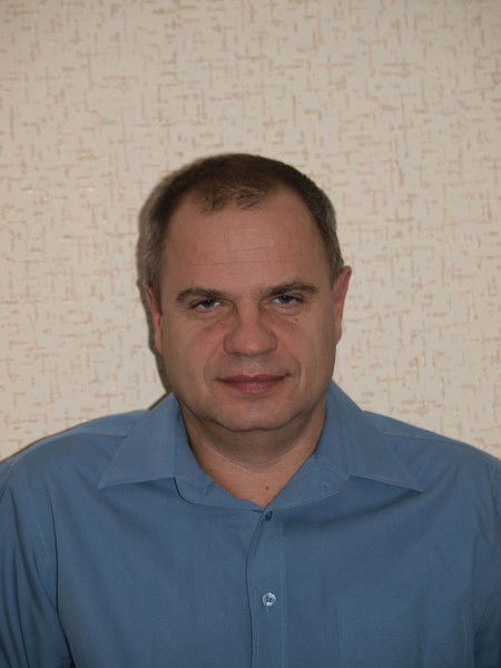 Александр Альтах