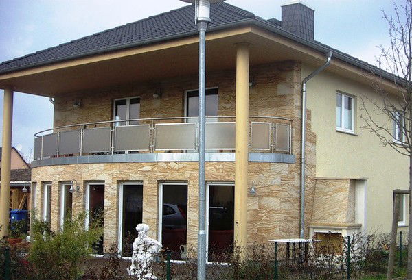 Компания Амг (Гибкий Камень)