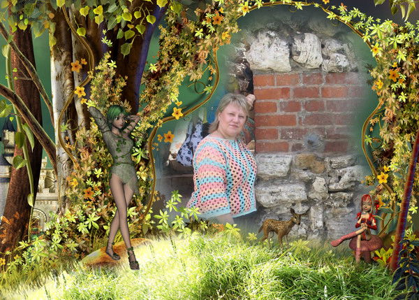 Лена Попова