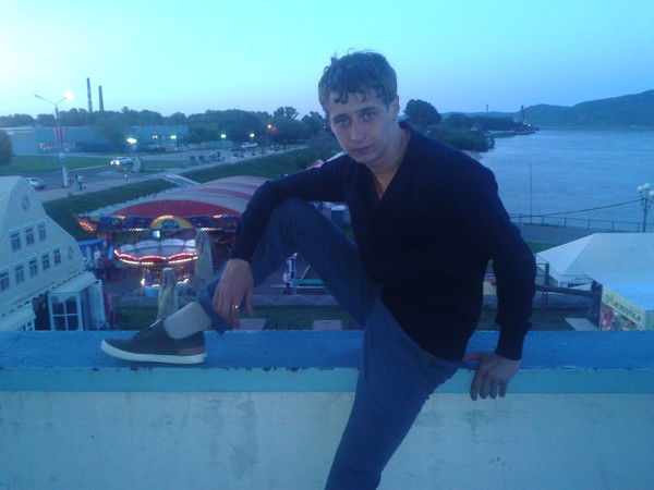 Олег Кузнецов