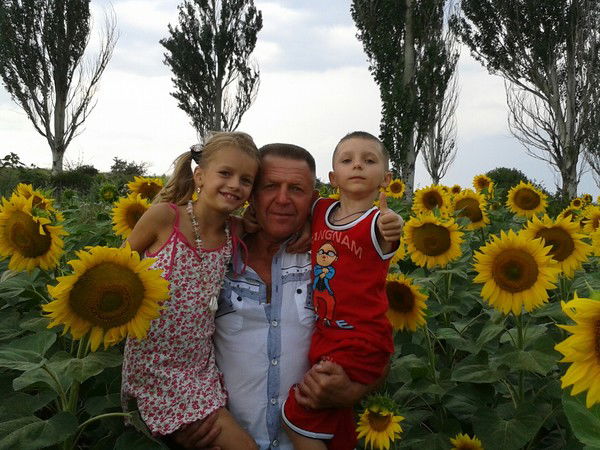 Виктор Опанасенко