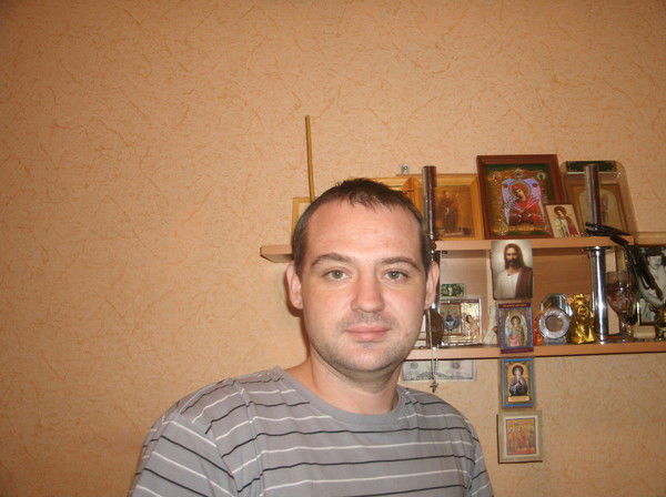 Роман Викторов