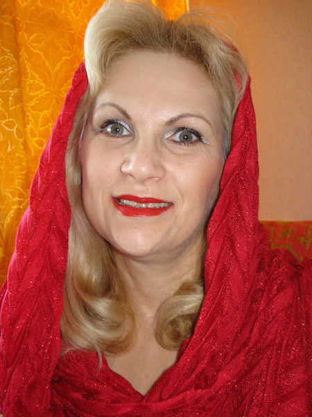 Елена Хныкина