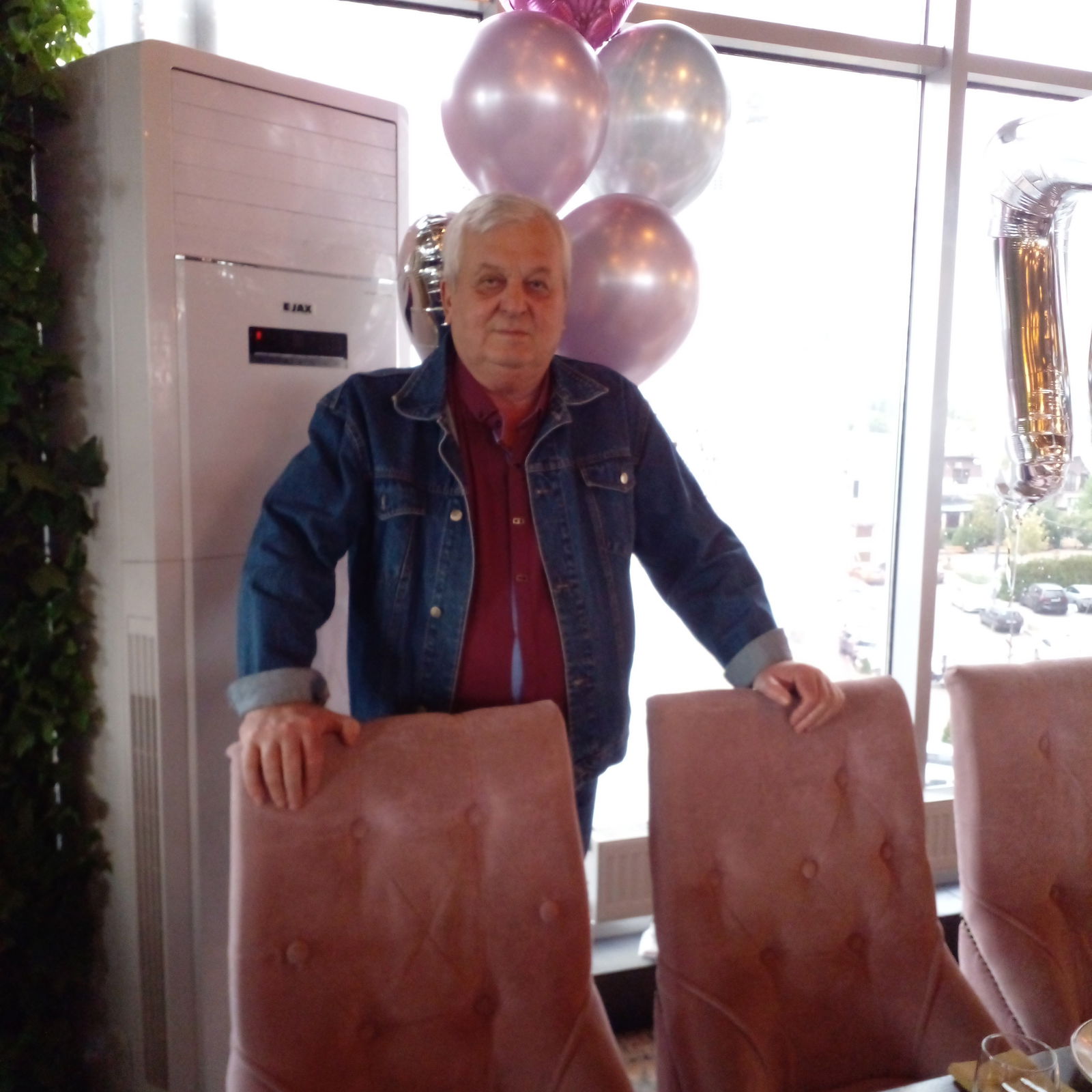 Владимир Фролов