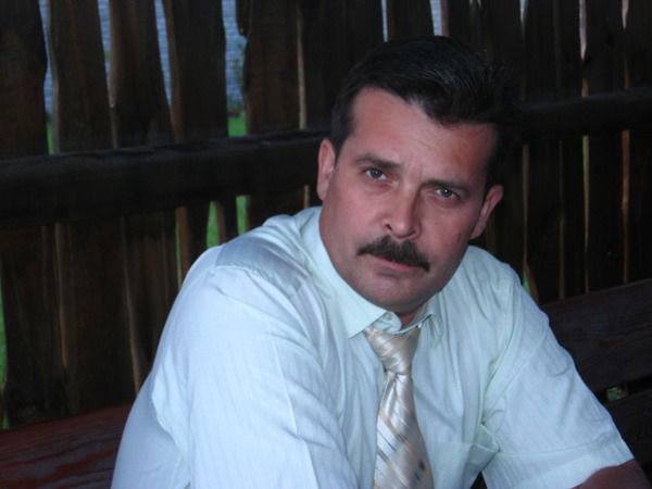 Игор Бондар