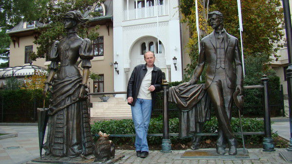 Владимир Карлов