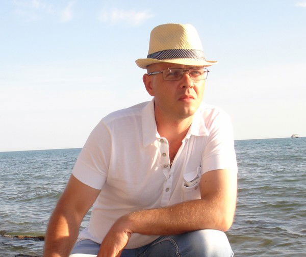 Виталий Емельянов