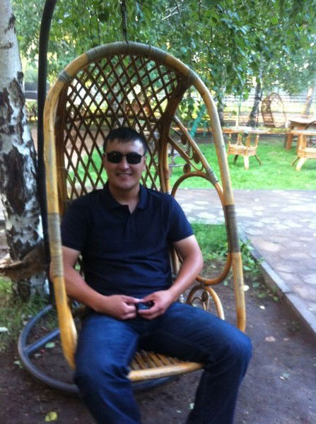 Манар Кусманов