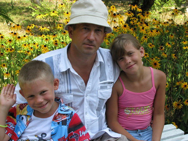 Владимир Леонов